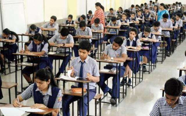 जमा दो में भी ड्यूल एग्जाम, शिक्षा बोर्ड का फैसला, दो विषयों में फेल छात्रों को जून में परीक्षा देने का मौका